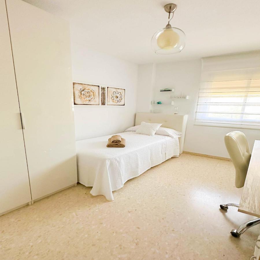 Apartament Catalina - Close To The Beach Estepona Kültér fotó